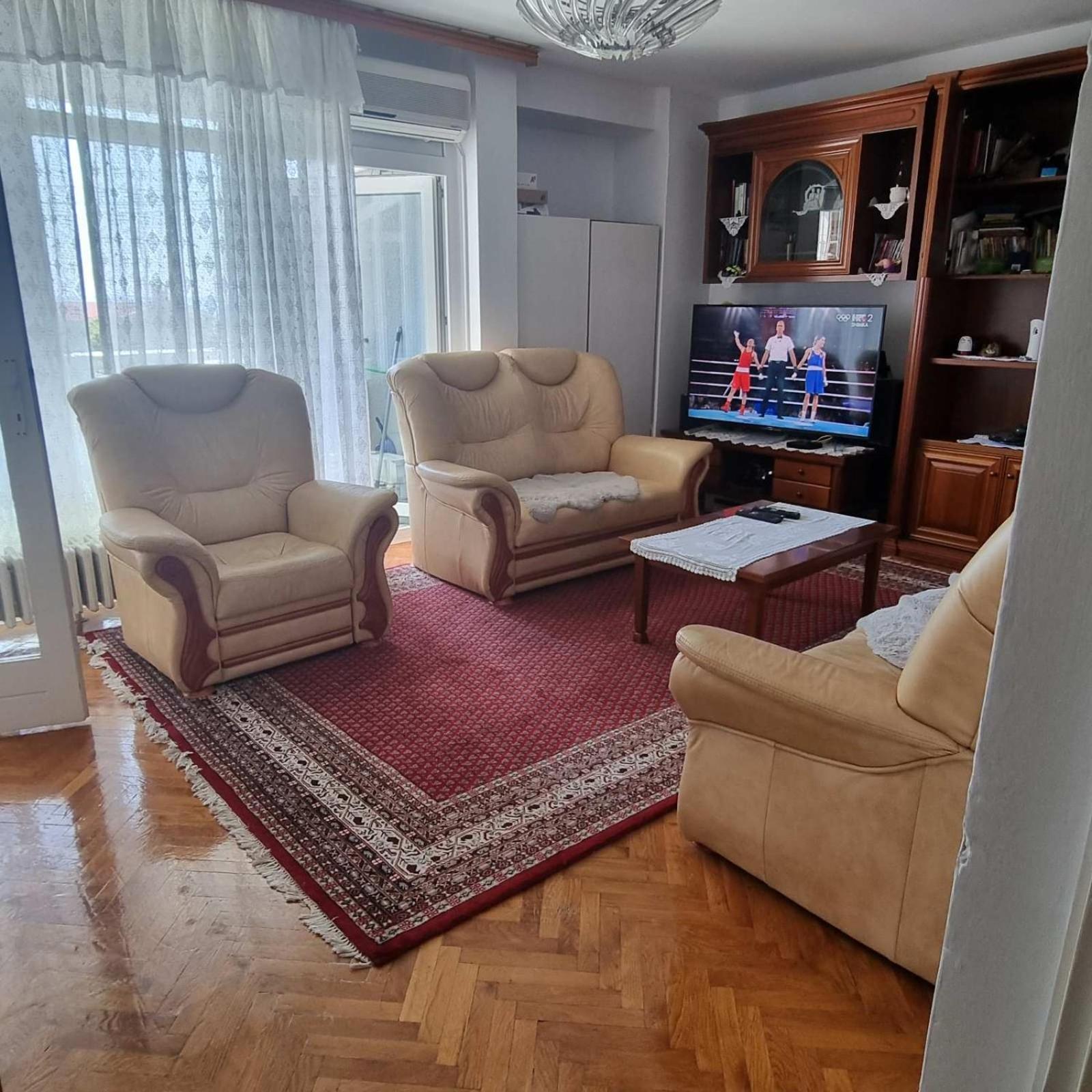 Rijeka Stan Lägenhet Exteriör bild